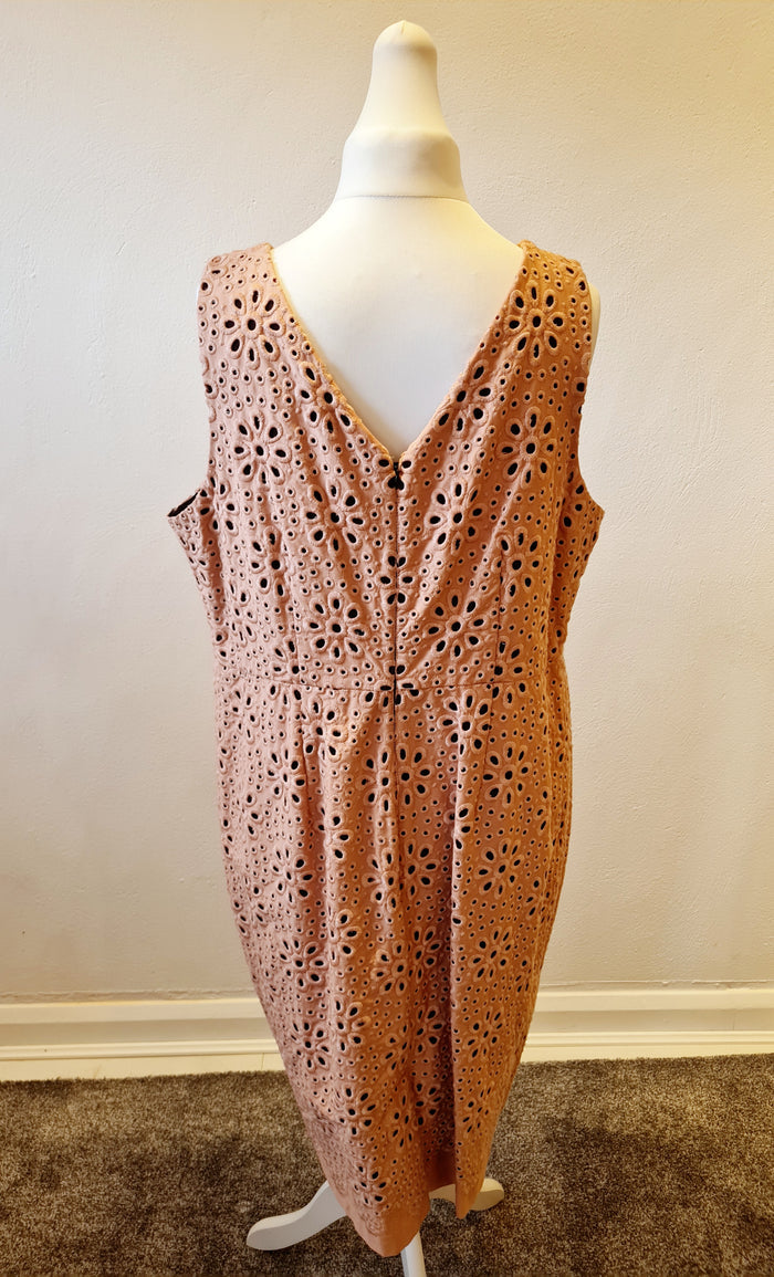 Autograph Blush V back dress Size 22