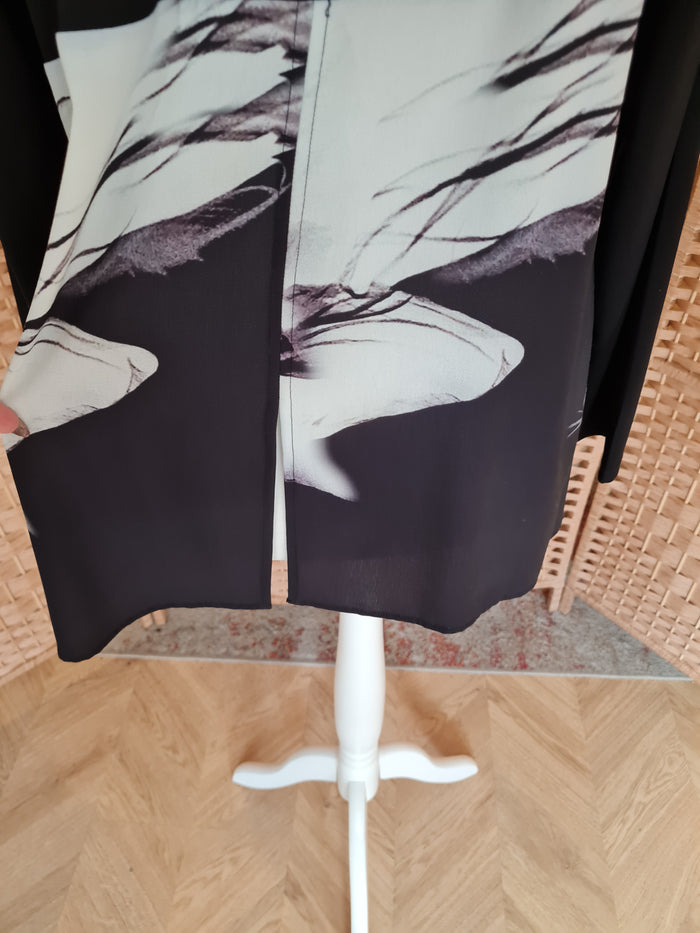 Naya Black & Grey Shirt Medium