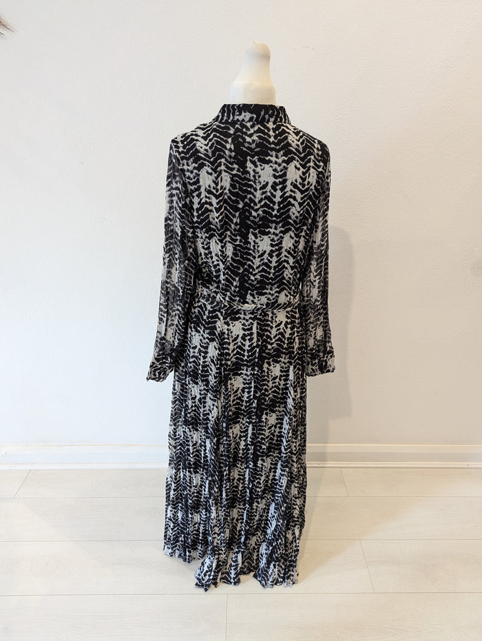 Together Black/White Maxi 14