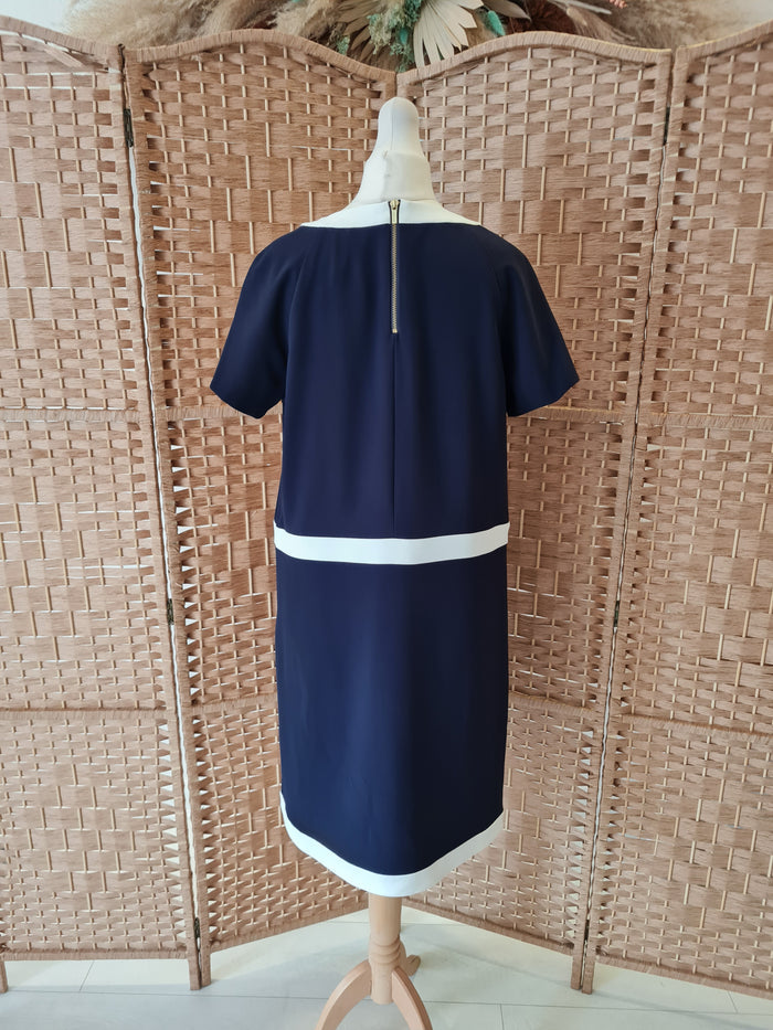 Tommy Hilfiger navy/white shift 10