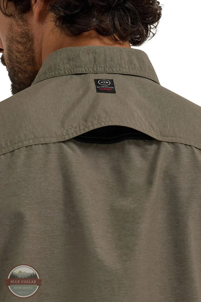 Wrangler 112353836 Wrangler ATG™ Men's Mix Material Long Sleeve Shirt back vent view