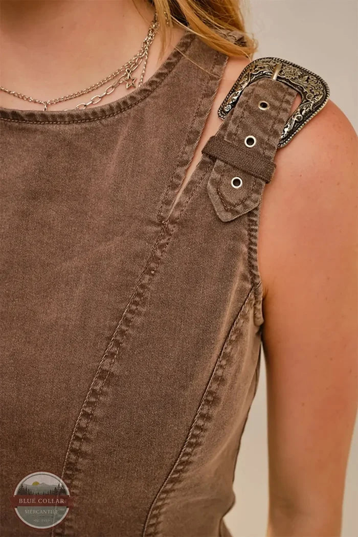 blueb. 52152D Western Buckle Shoulder Denim Dress strap detail image