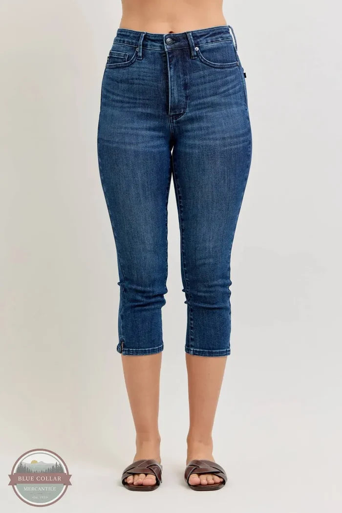 Judy Blue 78119REG High Waisted Tummy Control Capri w/ Shield Back Pockets front view