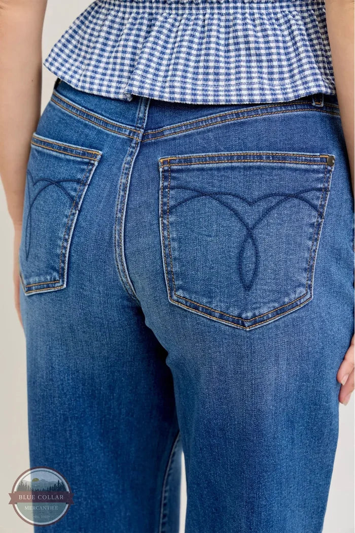 Judy Blue 82689REG High Waisted Wilhelmina Baggy Jeans back pocket detail view