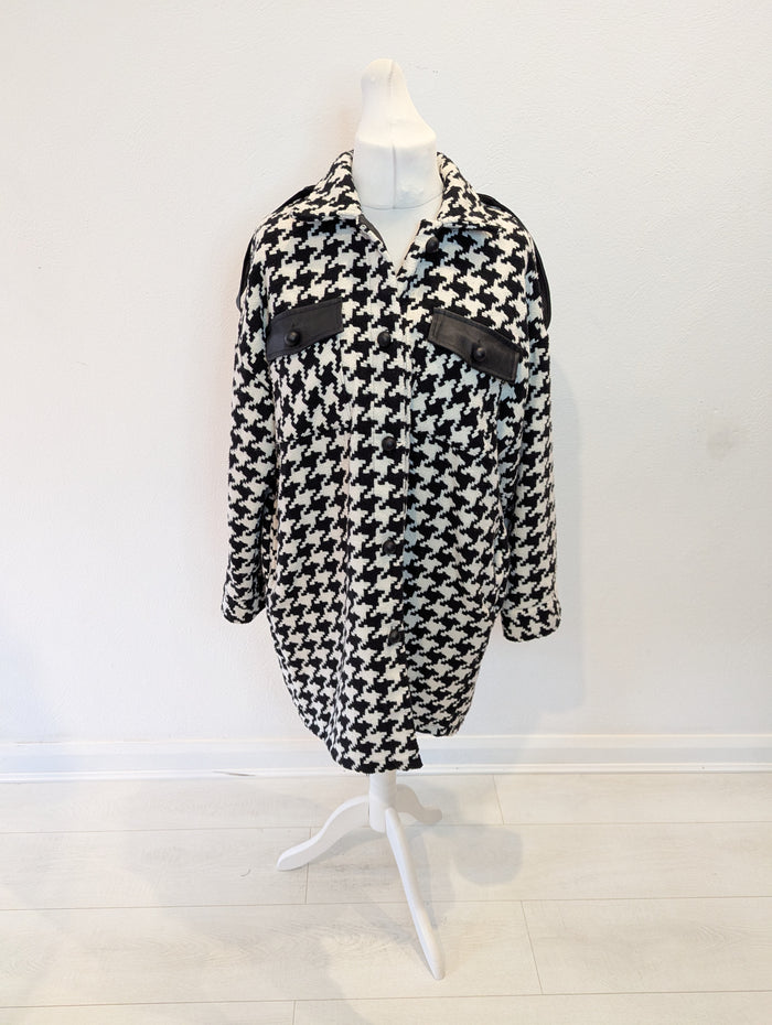 Amy & Clo Dogtooth Coat M/ L
