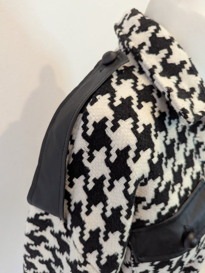 Amy & Clo Dogtooth Coat M/ L