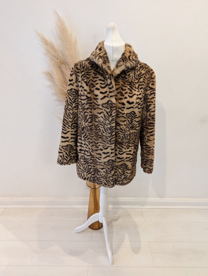 Astraka Leopard Print Coat 10/12