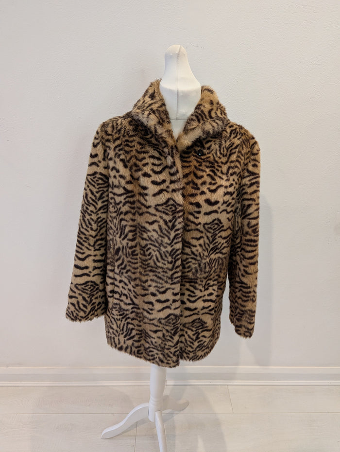 Astraka Leopard Print Coat 10/12