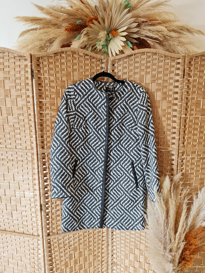 Autograph black/white coat 10
