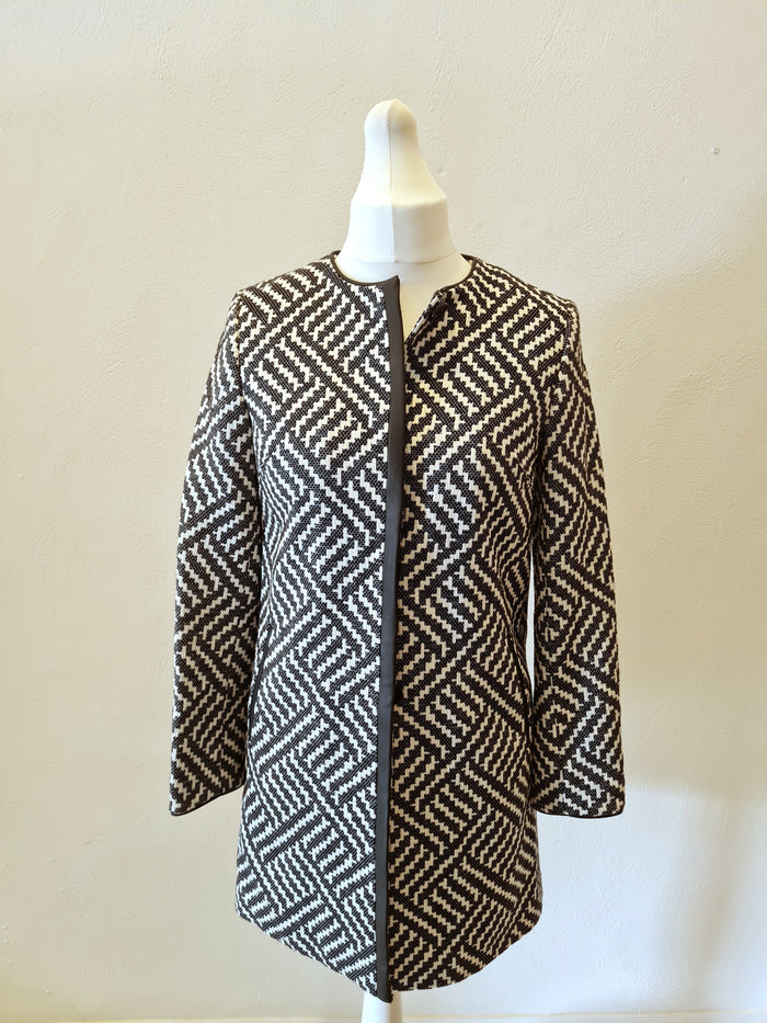 Autograph black/white coat 10