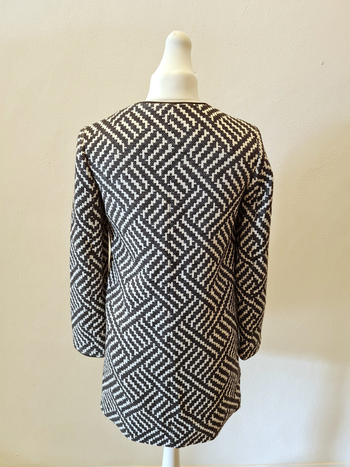 Autograph black/white coat 10