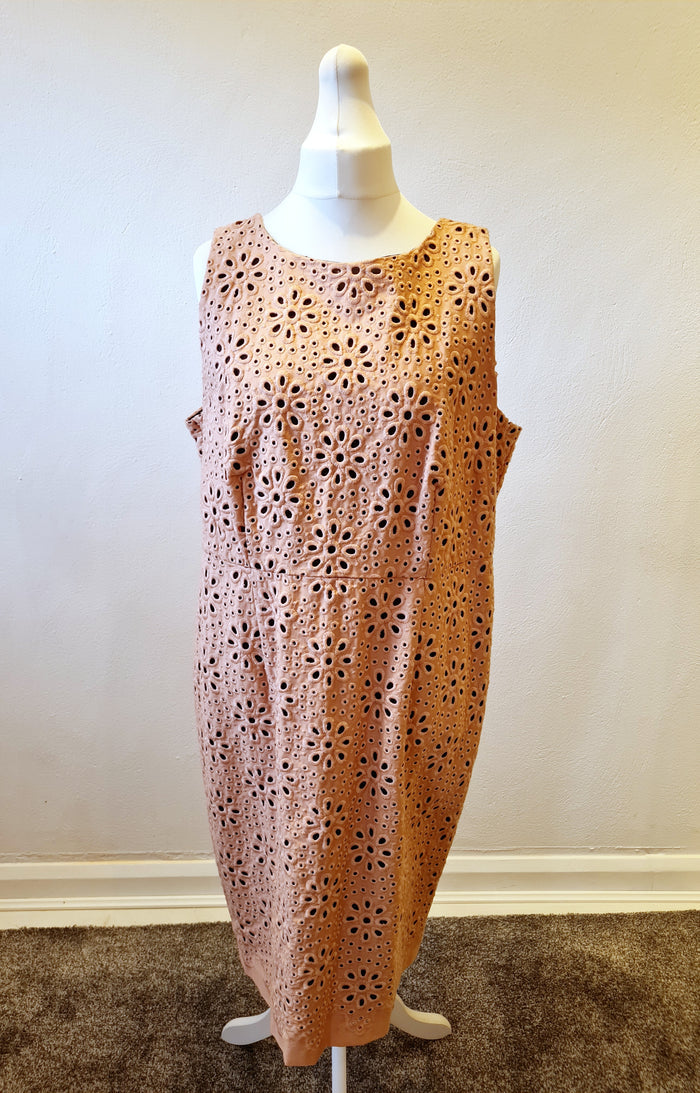 Autograph Blush V back dress Size 22
