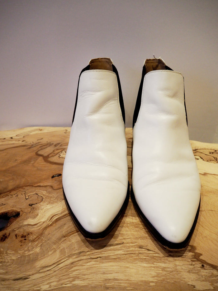 Autograph White ankle boots 7