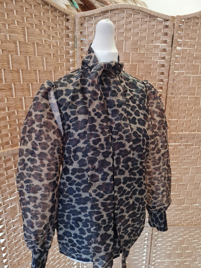 BBWM Woman leopard print shirt S