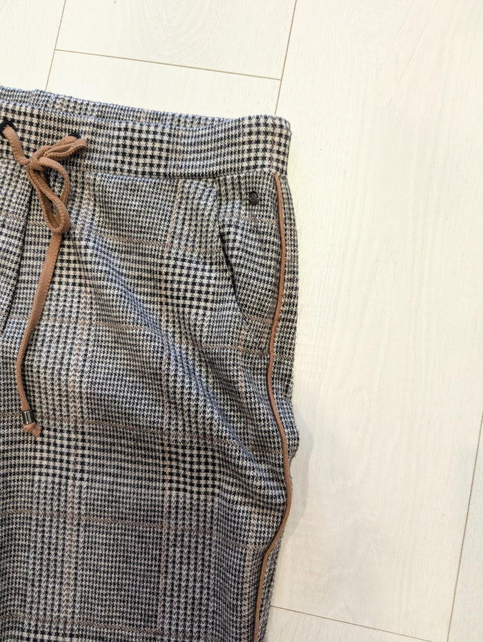 Betty & Co Check Jogger Size 10