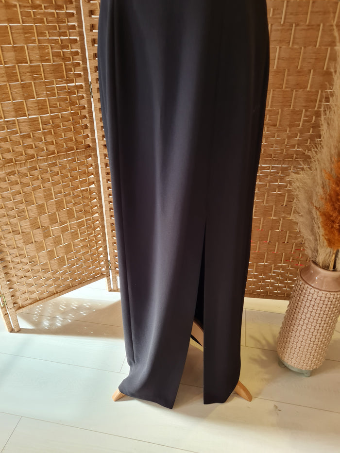 Black Chain neck Maxi 12