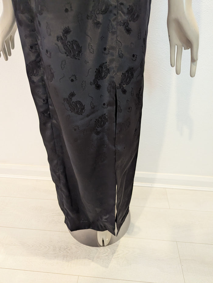 Black oriental print dress & shawl 10