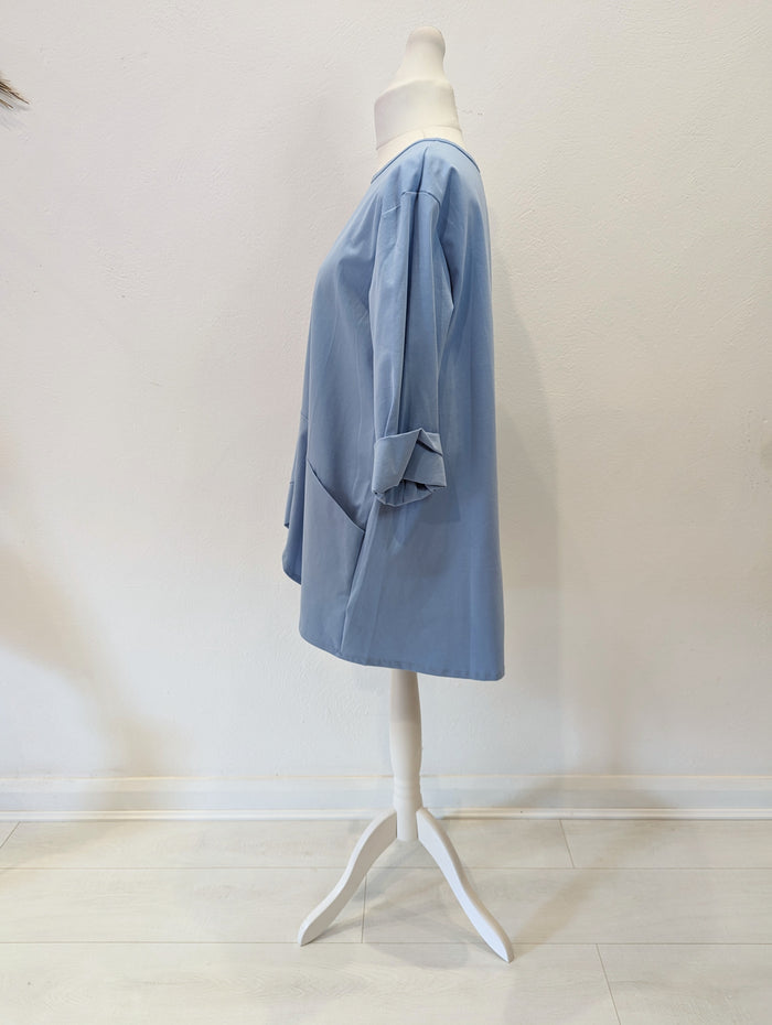Blue Bobbin Pocket Front Top