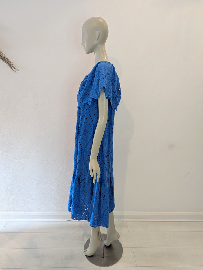 Blue Broderie Anglaise Maxi L