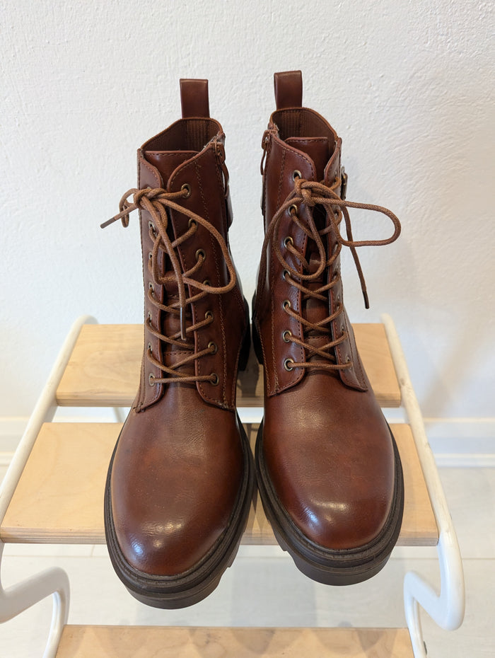 Brown Lace Boots 7