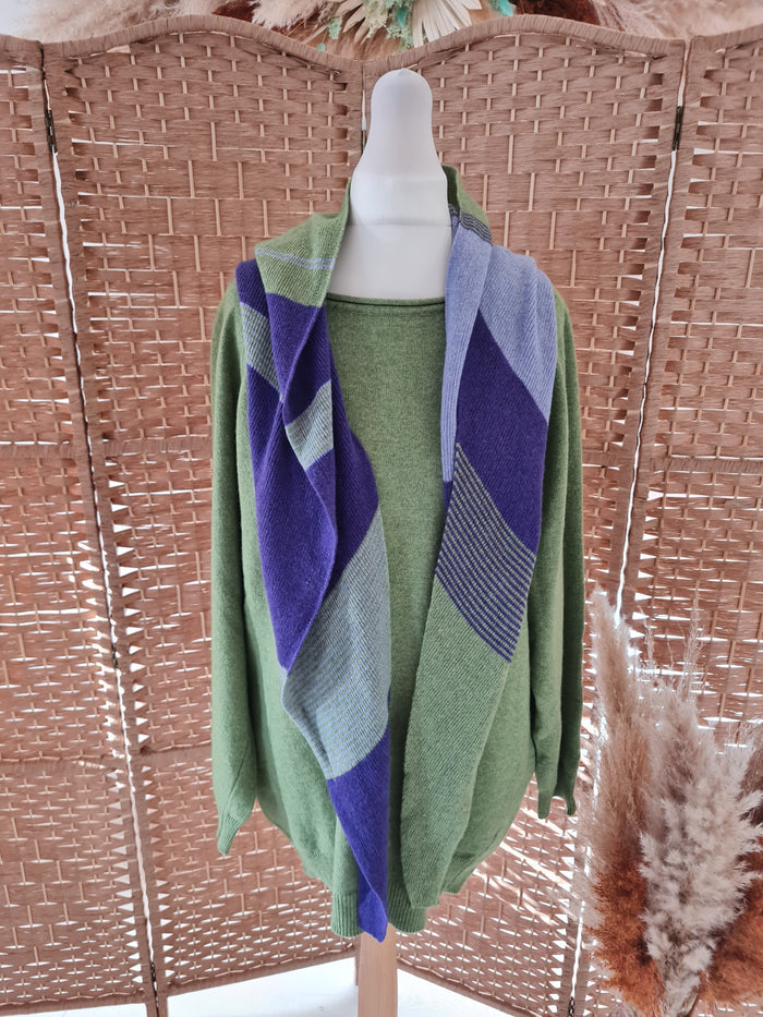Cadenza Green jumper & scarf