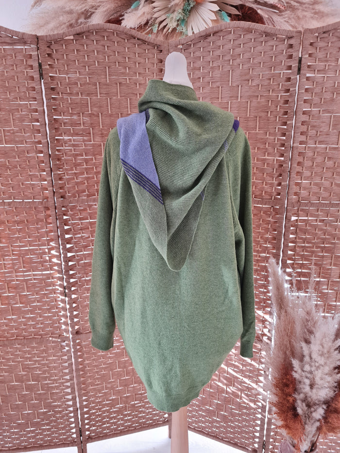 Cadenza Green jumper & scarf