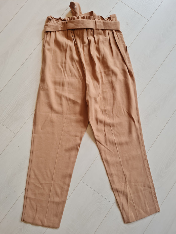 Camel trousers M