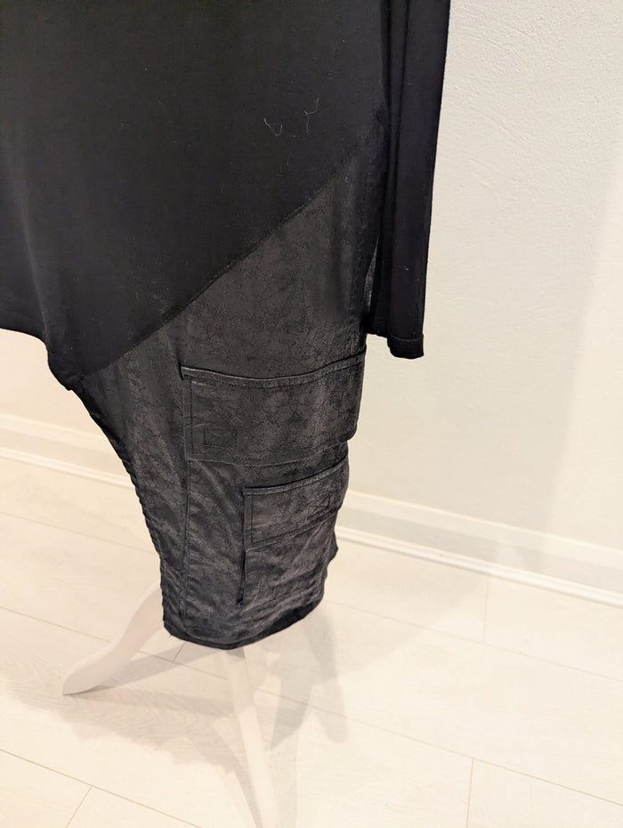 Caraclan Black Dip Hem Tunic S