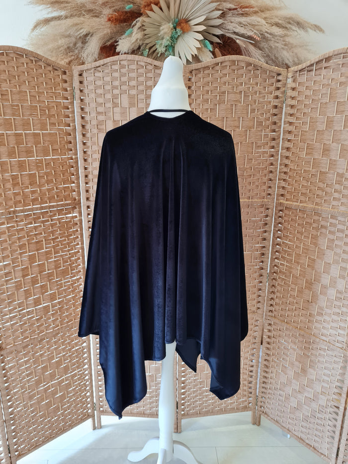 Carmen cape in black one size