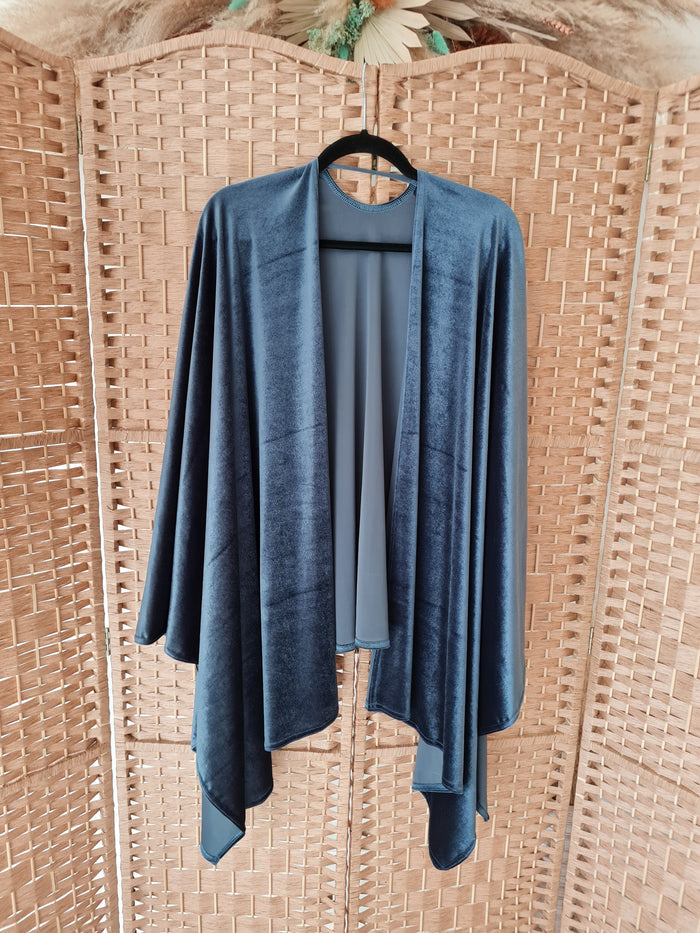 Carmen cape in petrol one size