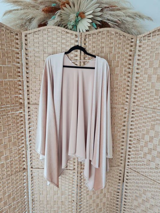 Carmen cape in vanilla one size