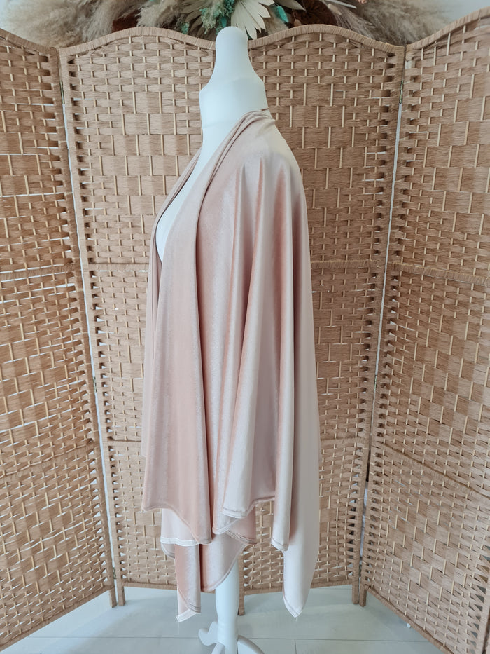 Carmen cape in vanilla one size