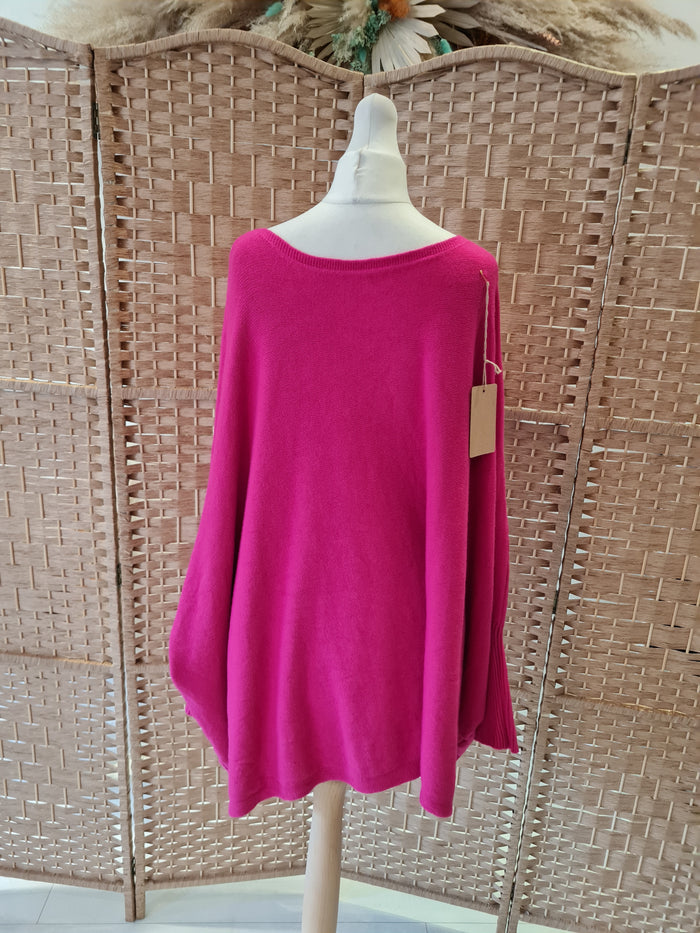 Cashmere blend oversized knit in fuchsia