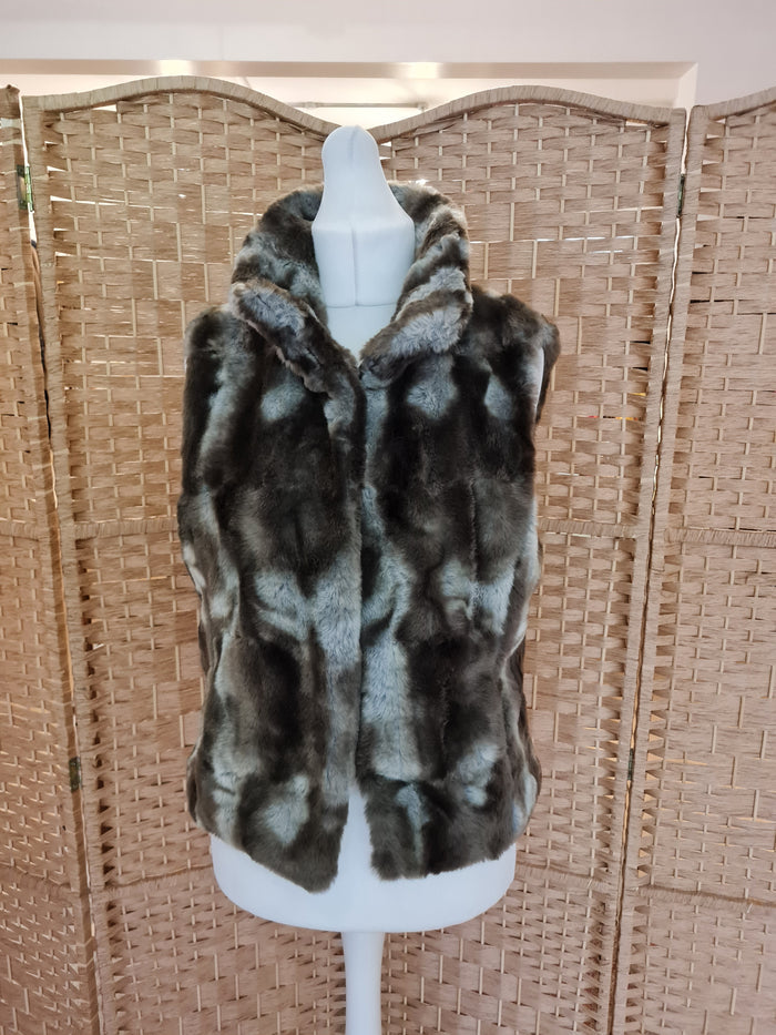 CC Faux Fur Gillet Medium