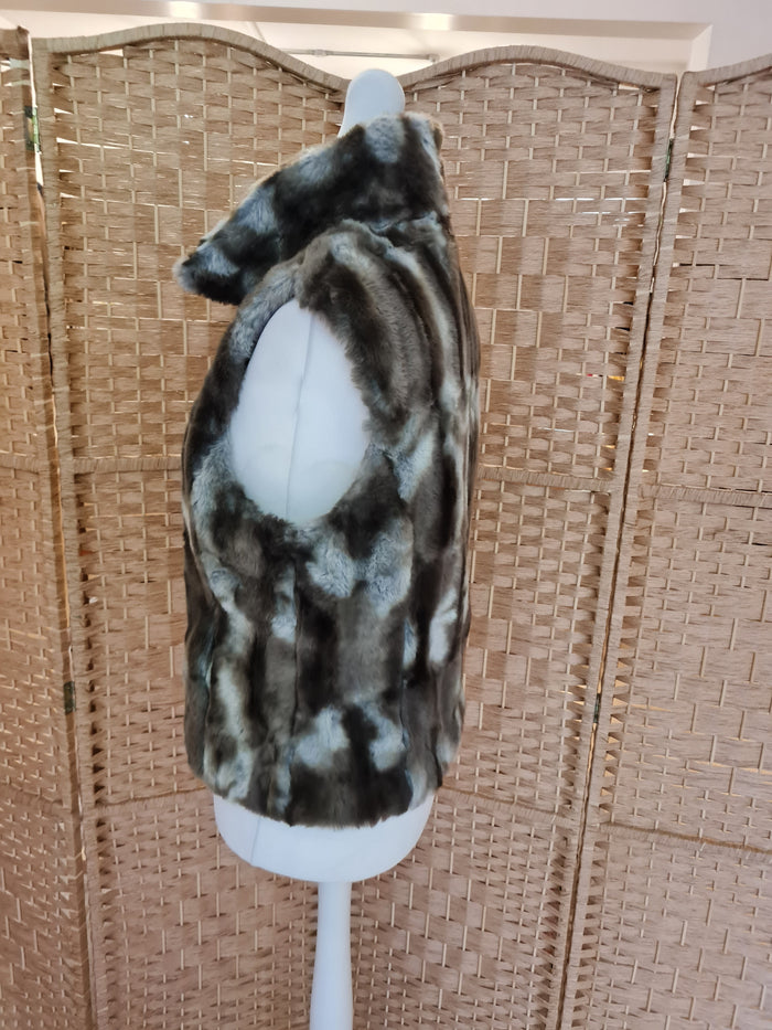 CC Faux Fur Gillet Medium
