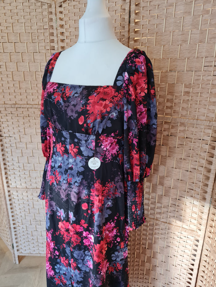 Chi Chi London Grey/ Red Floral Maxi Size 14 NWT