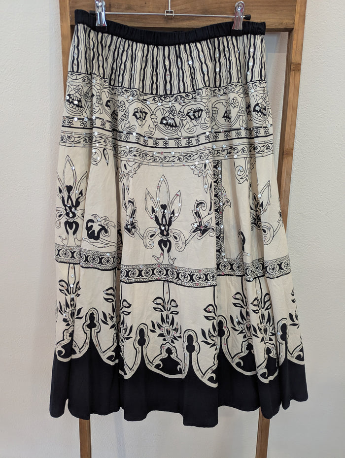 Classics Cream Black Skirt 14
