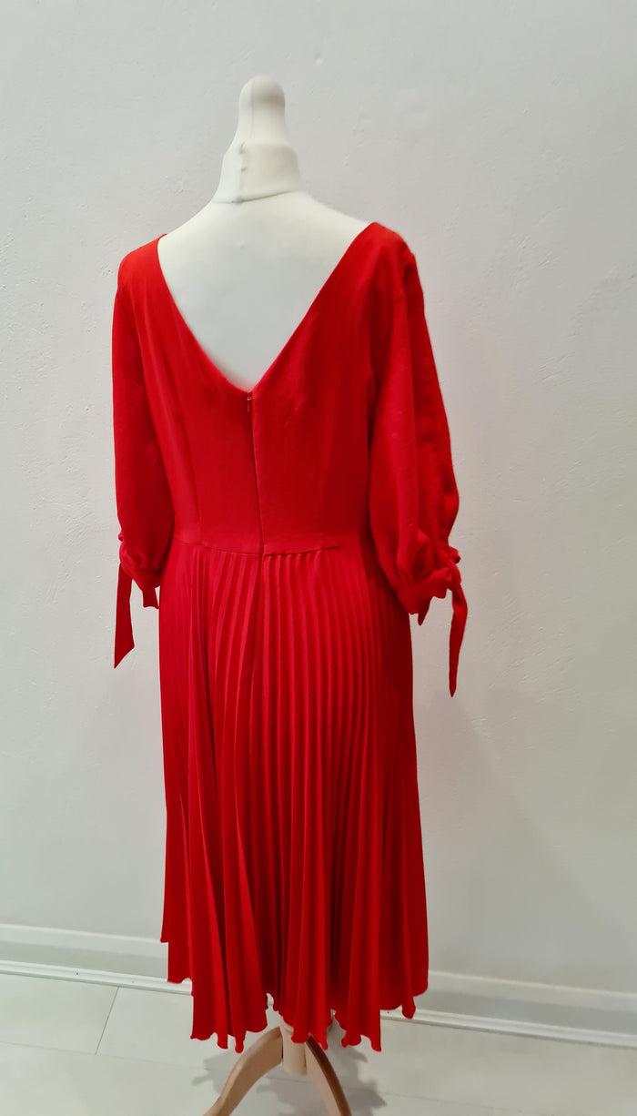 Closet Red Pleated Dress Size 10