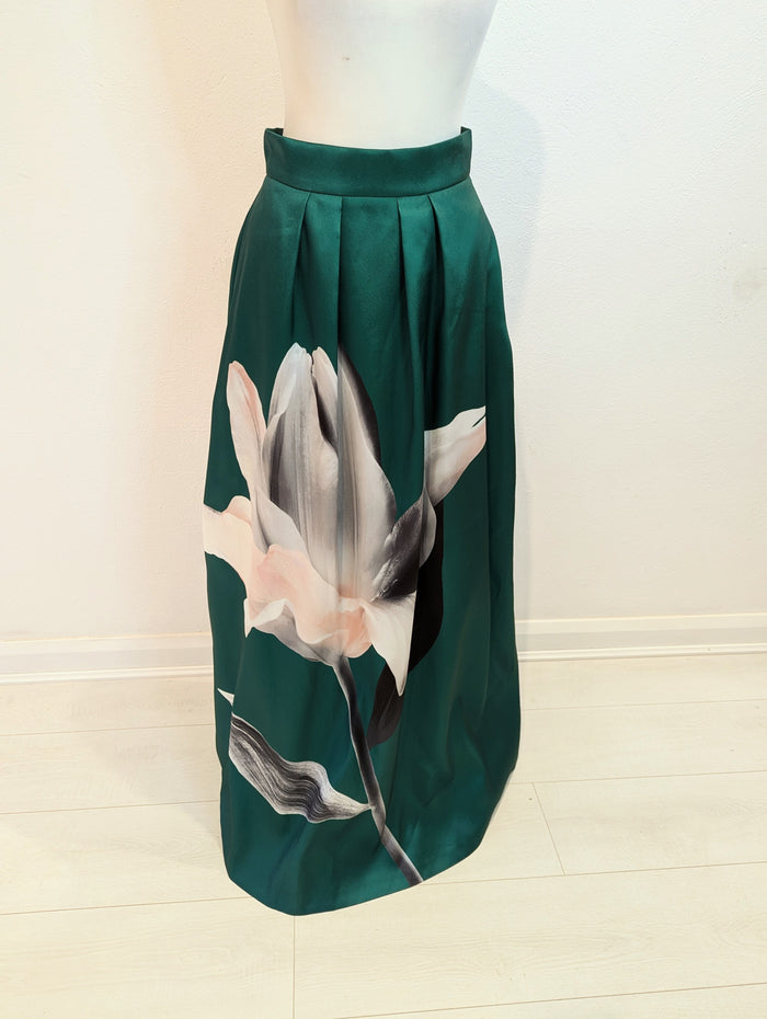 Coast Destiny Print Maxi Skirt 8 NWT