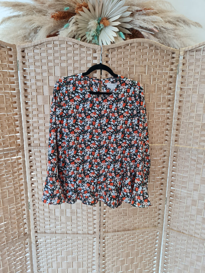 Coast long sleeved floral top 14 NWT