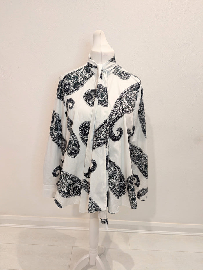 COS White/Black Print Shirt 42