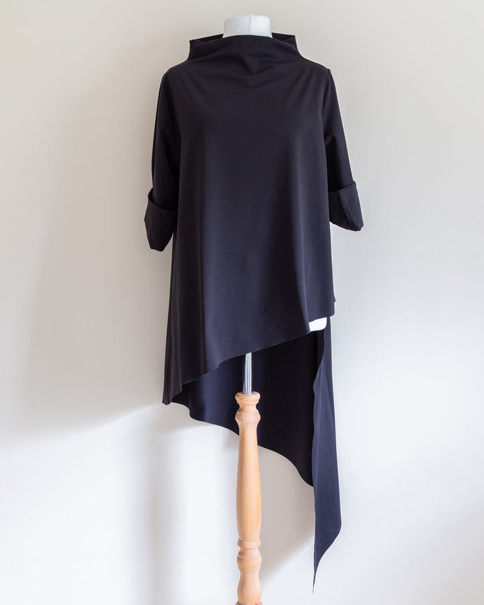 Coss Asymmetric Top black