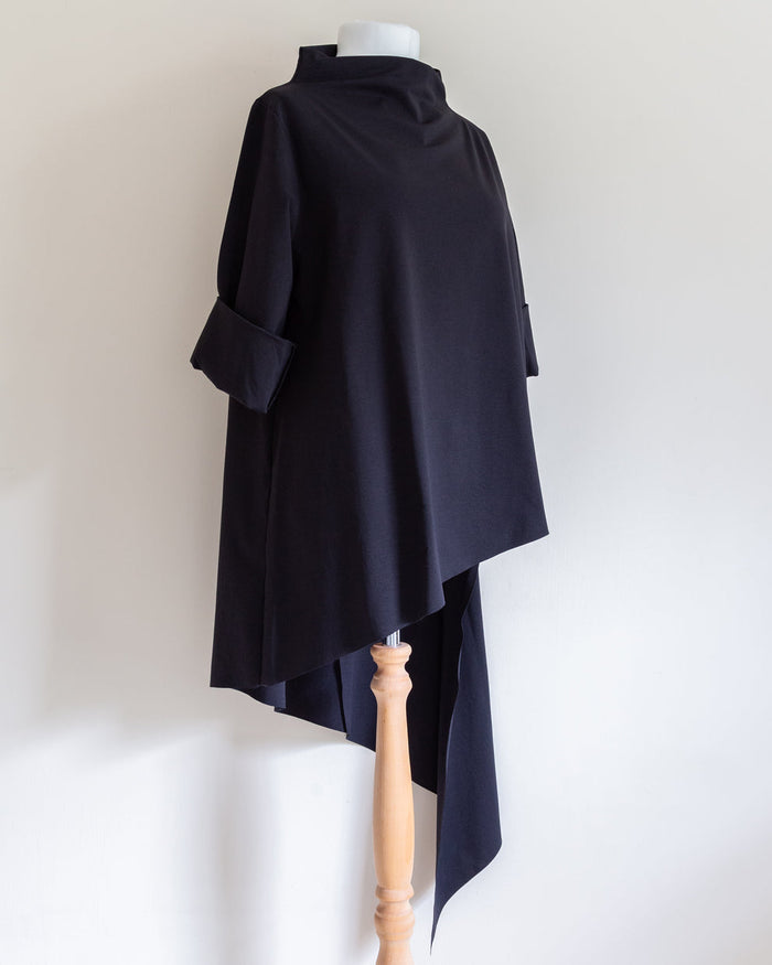 Coss Asymmetric Top black