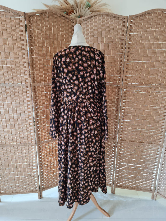 Daphnea Paris Brown/Pink Maxi Dress Small