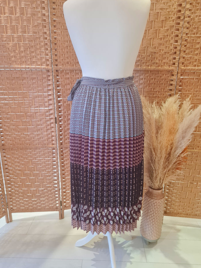 Day Birger et Mikkelsen Brown Multi Pleated Skirt 44 NWT