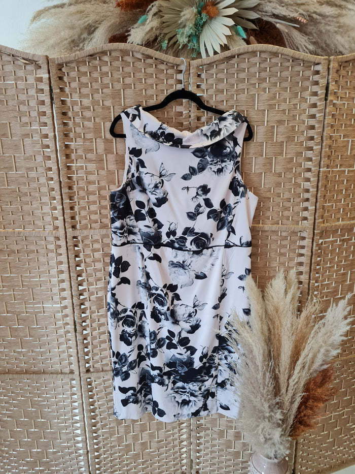 Debut pink/black floral Dress 18