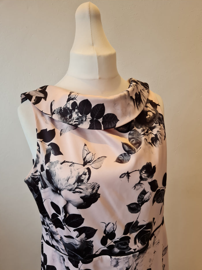 Debut pink/black floral Dress 18