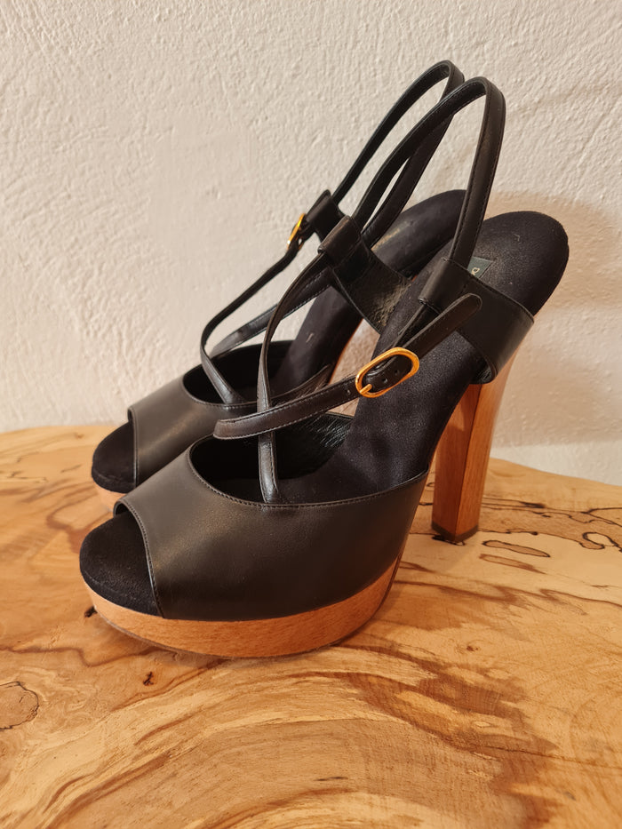 D&G Wooden Heels 7