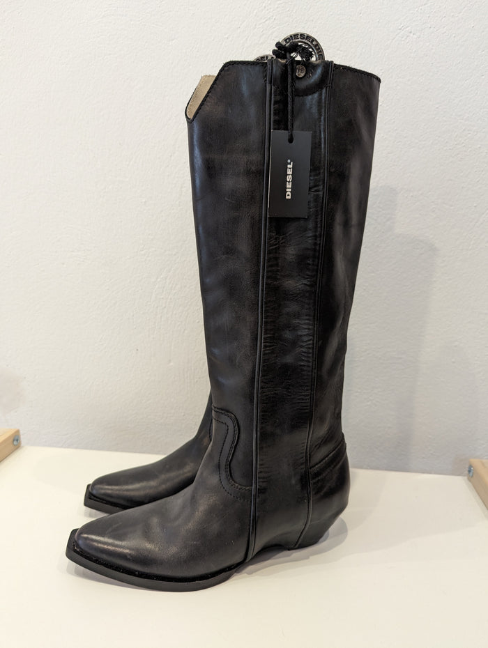 Diesel Black Boots 6 NWT
