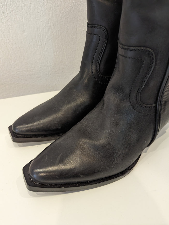 Diesel Black Boots 6 NWT
